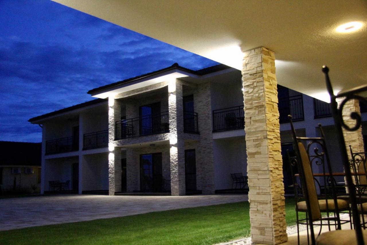 Jazmin apartmány Veľký Meder Exteriér fotografie